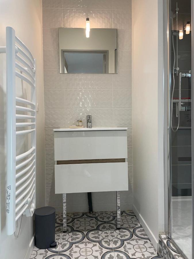 Superbes Studios De Charme, Lumineux Et Climatises En Plein Centre Bordeaux Bagian luar foto