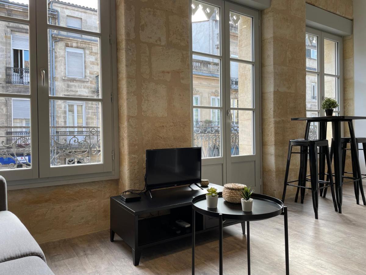 Superbes Studios De Charme, Lumineux Et Climatises En Plein Centre Bordeaux Bagian luar foto