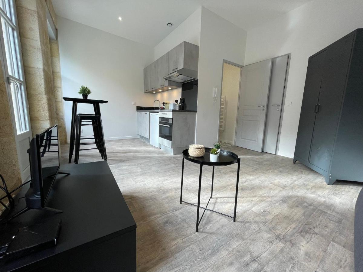Superbes Studios De Charme, Lumineux Et Climatises En Plein Centre Bordeaux Bagian luar foto