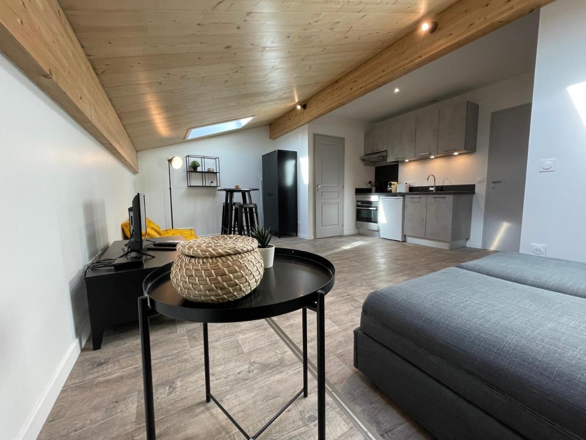 Superbes Studios De Charme, Lumineux Et Climatises En Plein Centre Bordeaux Bagian luar foto