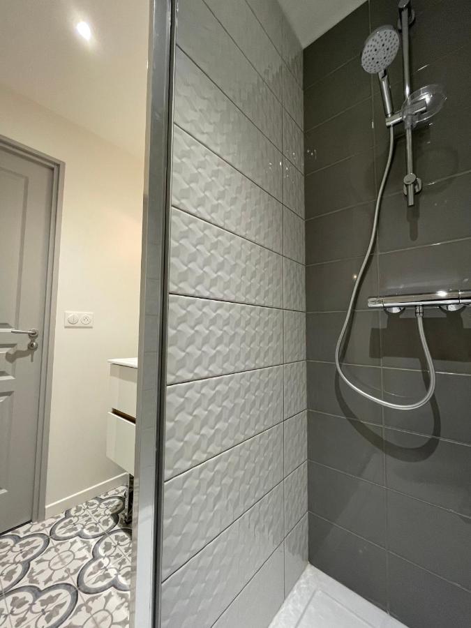 Superbes Studios De Charme, Lumineux Et Climatises En Plein Centre Bordeaux Bagian luar foto